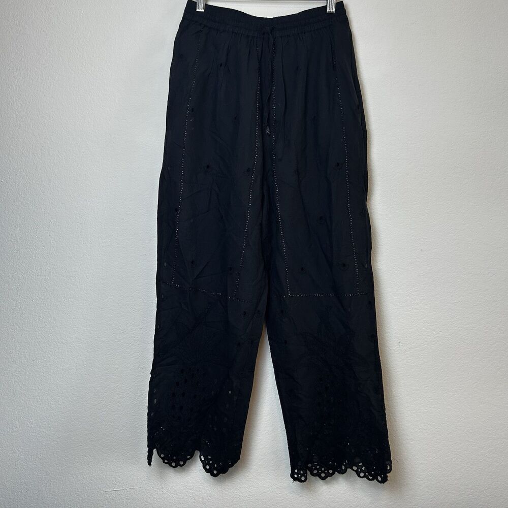 Zara Women’s Pants XS Black Eyelet Embroidered Boho Beach Vacation Cropped
